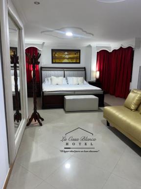 La Casa Blanca Hotel - Housity