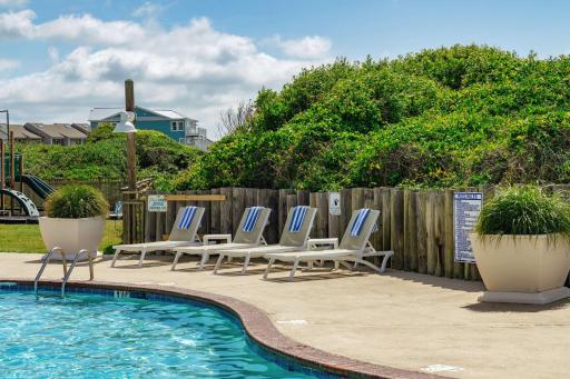 DoubleTree by Hilton Atlantic Beach Oceanfront - Housity