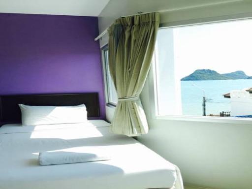 Prachuap Beach Hotel - Housity