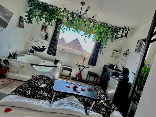 Pyramids view apartment - Housity