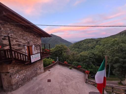 La Tano dei Sarvanot - Housity