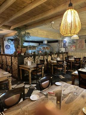 Michelangelos - Rooms, Restaurant & Bar - Housity