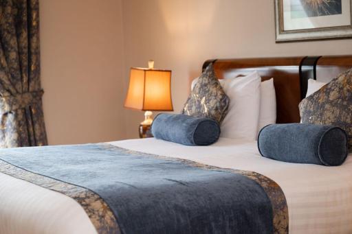 The Villa Rose Hotel & V-Spa - Housity