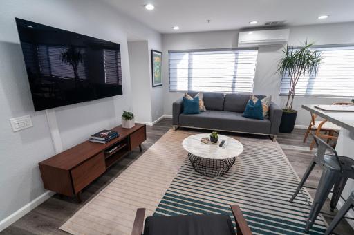 50 M to Sand LGB 2 King Suites - Housity