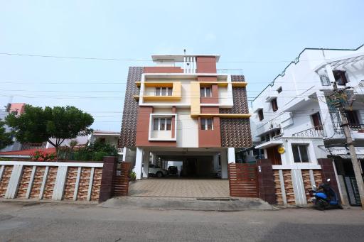Ramana's Home Stay-Near Railway Station and Bus Stand - Housity