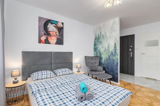 Andersena 190 A - 12 piętro - 10 min CMKP - 5 min Metro - 15 min Centrum - Housity