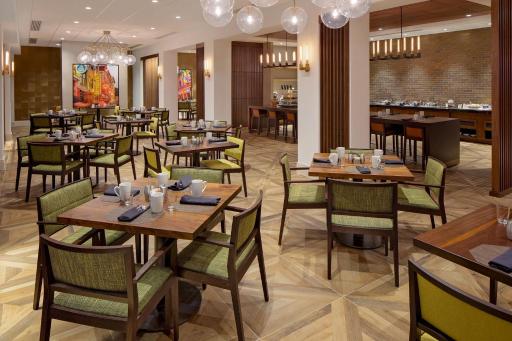 Nashville Airport Marriott - Housity