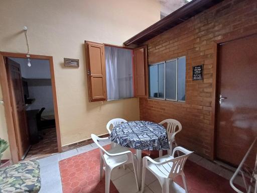 Quarto Suite na Gavea - Housity