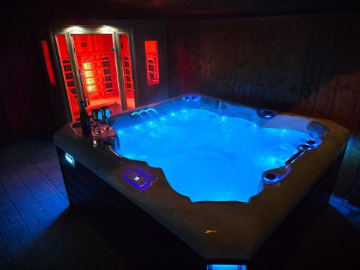 Vila MAX - WHIRLPOOL & BAZÉN & SAUNA - Housity