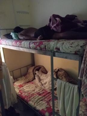 Mixed dormitory, only for Indians - Housity