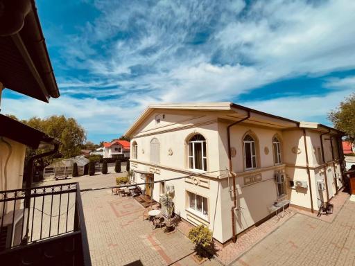 Pensiunea Romeo Tecuci - Housity