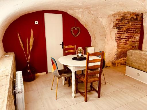 La Cave aux Lumières - RDC - Proche centre-ville - 2 chambres - Wifi - Housity