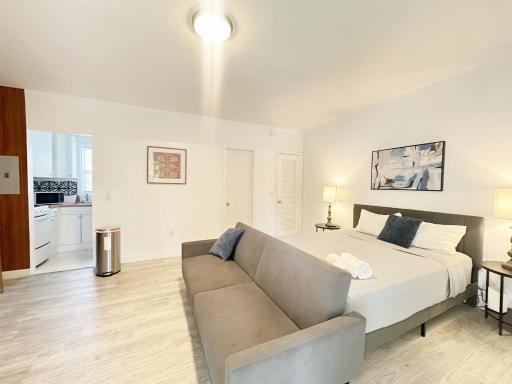 Studio Las Olas Beach - Fort Lauderdale - 5 minutes walk to beach - Housity