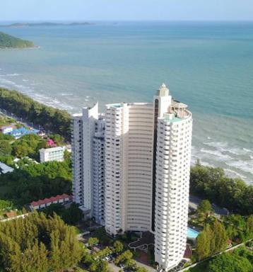 Apartment with wonderful view, Mae Ramphueng Beach, Rayong - Housity