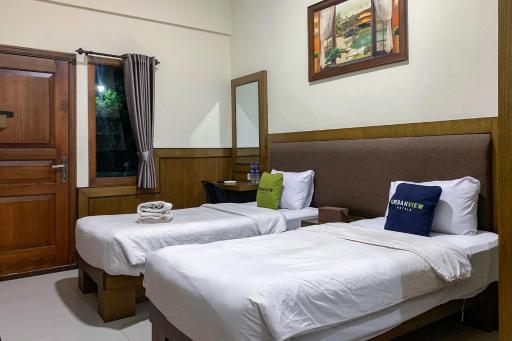 Urbanview Alfiya Hotel Lampung by RedDoorz - Housity
