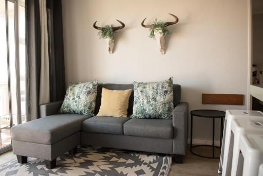 Easy Going Hermanus With An Ocean View - Housity