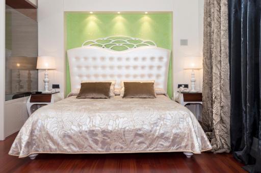 Escuderos Hotel Cruz - Housity
