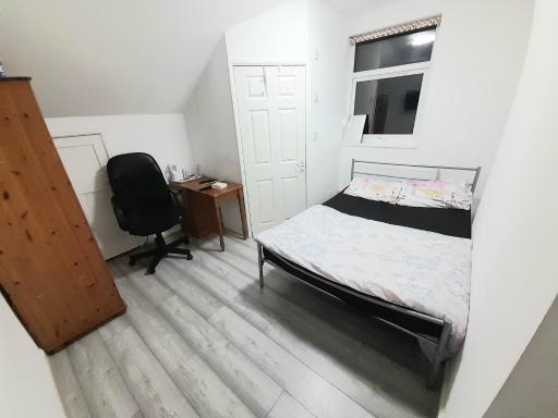 Double ensuite room free parking - Housity