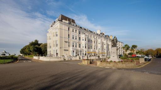 Best Western Clifton Hotel- One of the best coastal views in Folkestone - Housity