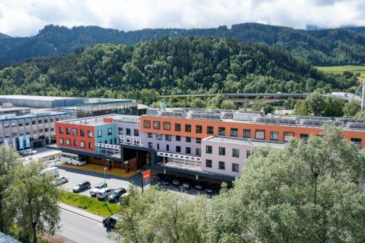 Hwest Hotel - Housity