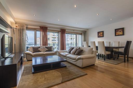 2 Bedroom Large apartment By Innkeeper - Hizvo