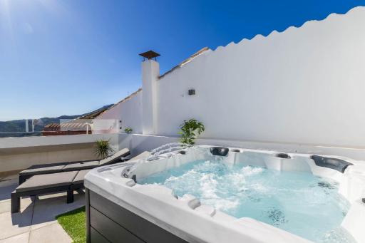 CASA BANDERAS SPA & Gestión CAMINITO DEL REY - Housity