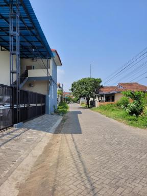 Kharisma Guest House - Housity