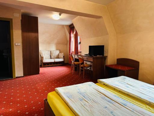 Hotel Rai - Housity