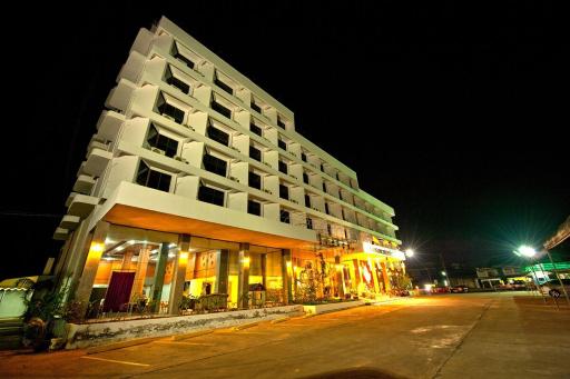 Phayao Northern Lake Hotel - Housity