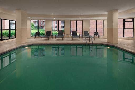 Courtyard by Marriott Washington Capitol Hill/Navy Yard - Housity