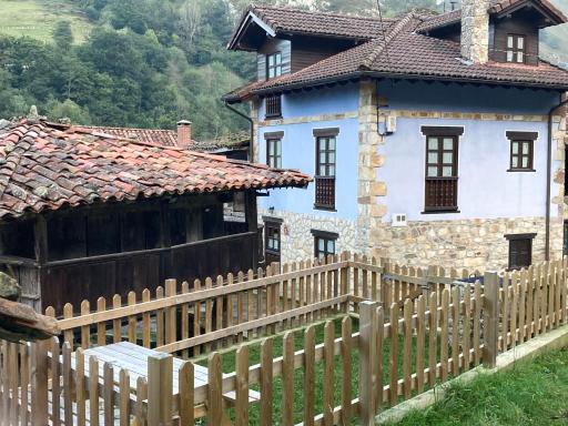 Casa rural Espinareu - Housity