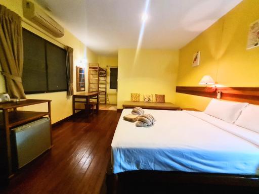Sea Scene Resort - Housity