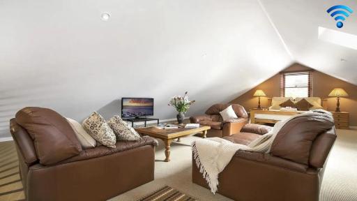 Old Mansfield Loft - Housity