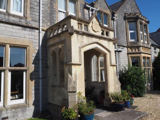 Meare Manor - Housity