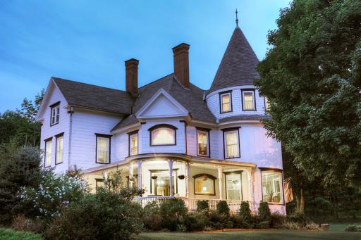 Glynn House Inn - Adults Only - Housity