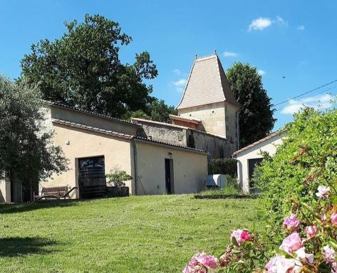 La Tour de Jeanne, à 10 minutes de Saint-Emilion - Housity