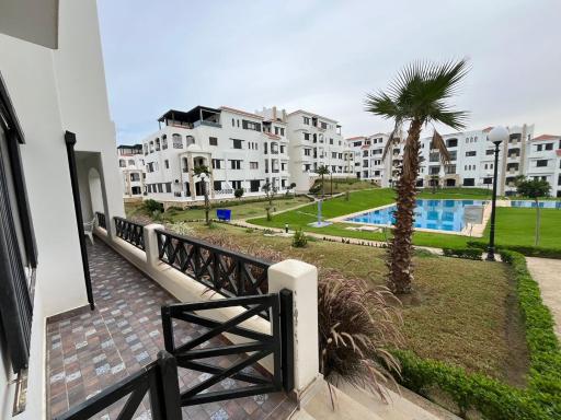 Lilac's Garden vue piscine - Housity
