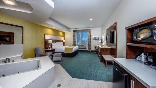 Best Western Plus Gardena-Los Angeles Inn & Suites - Housity