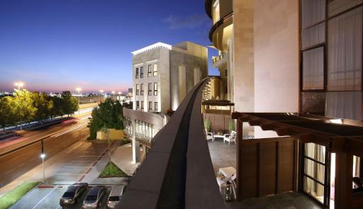 Spectrums Sari Jeddah - Hizvo