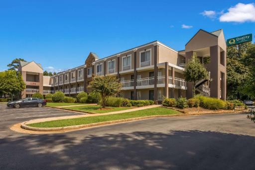 Quality Inn Northlake - Housity