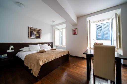 Celenga Apartments with free offsite parking - Housity