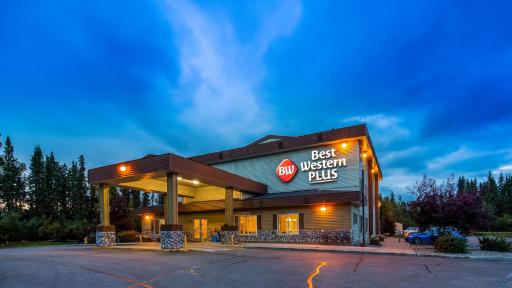 Best Western Plus Pioneer Park Inn - Housity