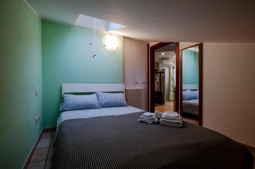 Above The Sky - Flying Apartment - Hizvo