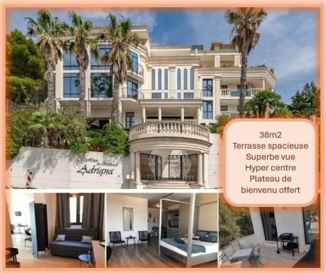 grand studio terrasse de standing, pleine vue village et proche mer - Housity