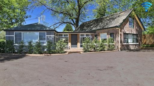 Old Bank Stables - Housity