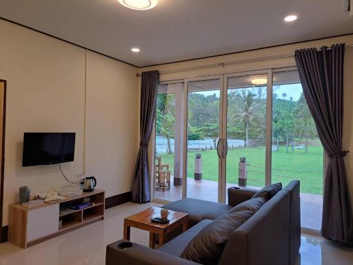 Lomtalay Resort Trat - Housity