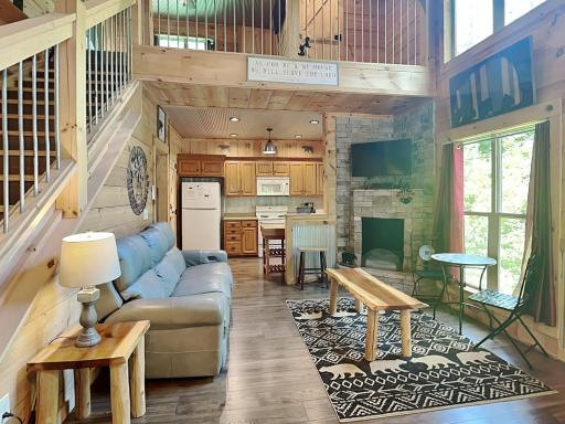 Bearly Hidden - Housity