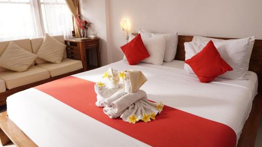 Grand Raka Homestay - Housity