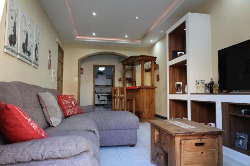 Very bright well kept apartment - Housity