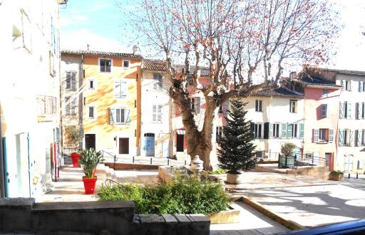 Entre Saint-Tropez et les gorges du Verdon. - Housity